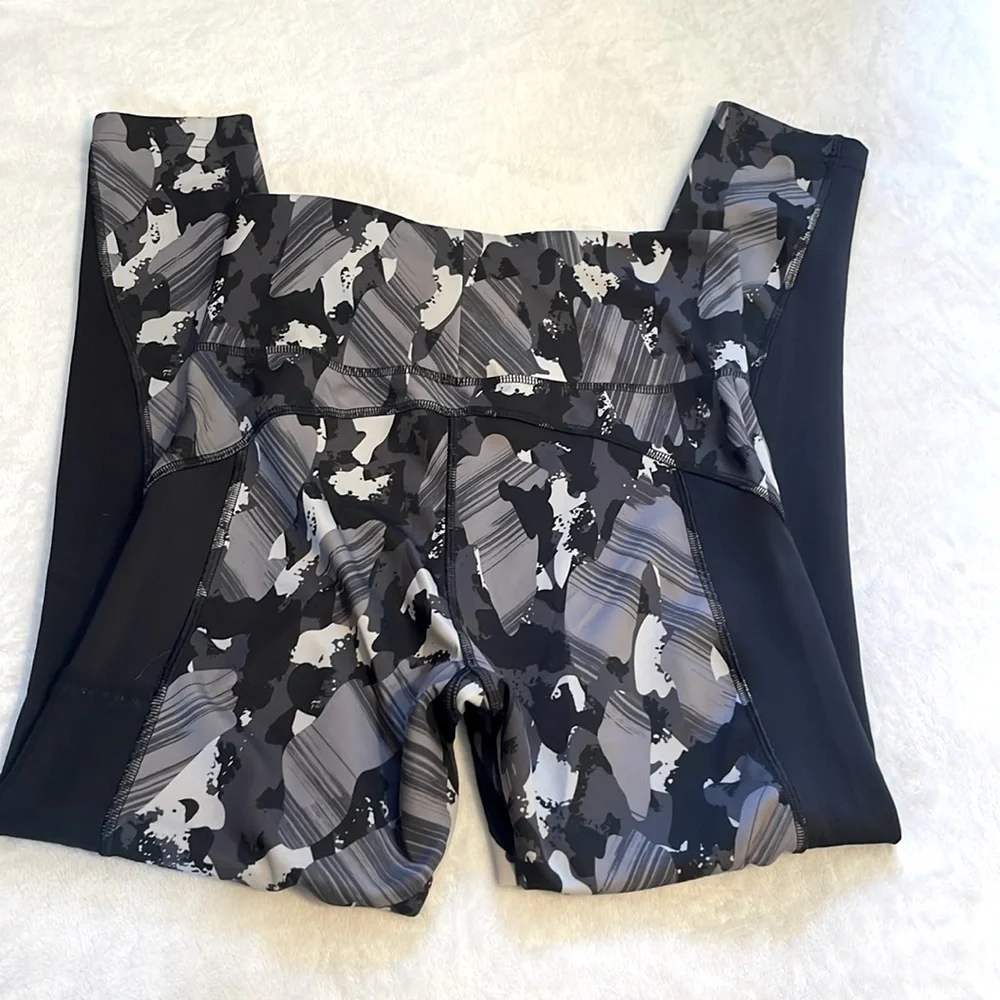 NWOT Adidas Black & Grey Leggings - Zoe Saldana Collection - Picture 10 of 11
